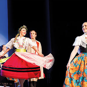 FOLKLORA!